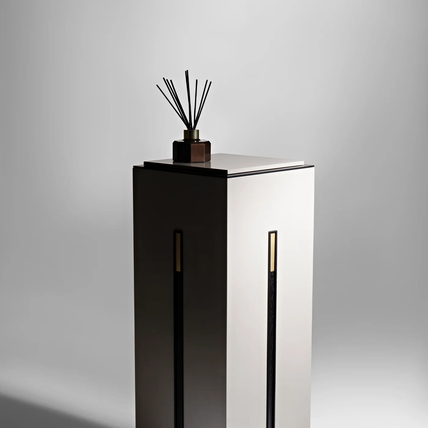pedestal.webp