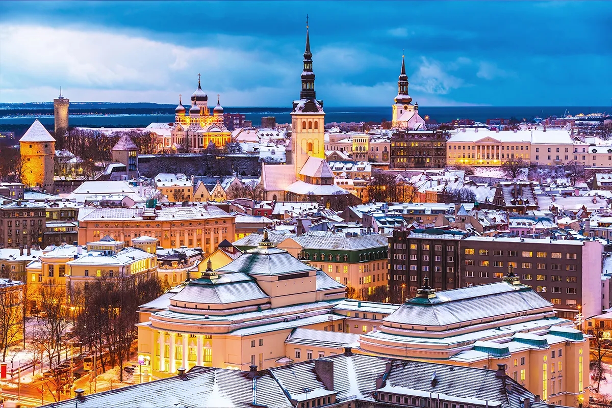 winter-destinations-tallin.webp
