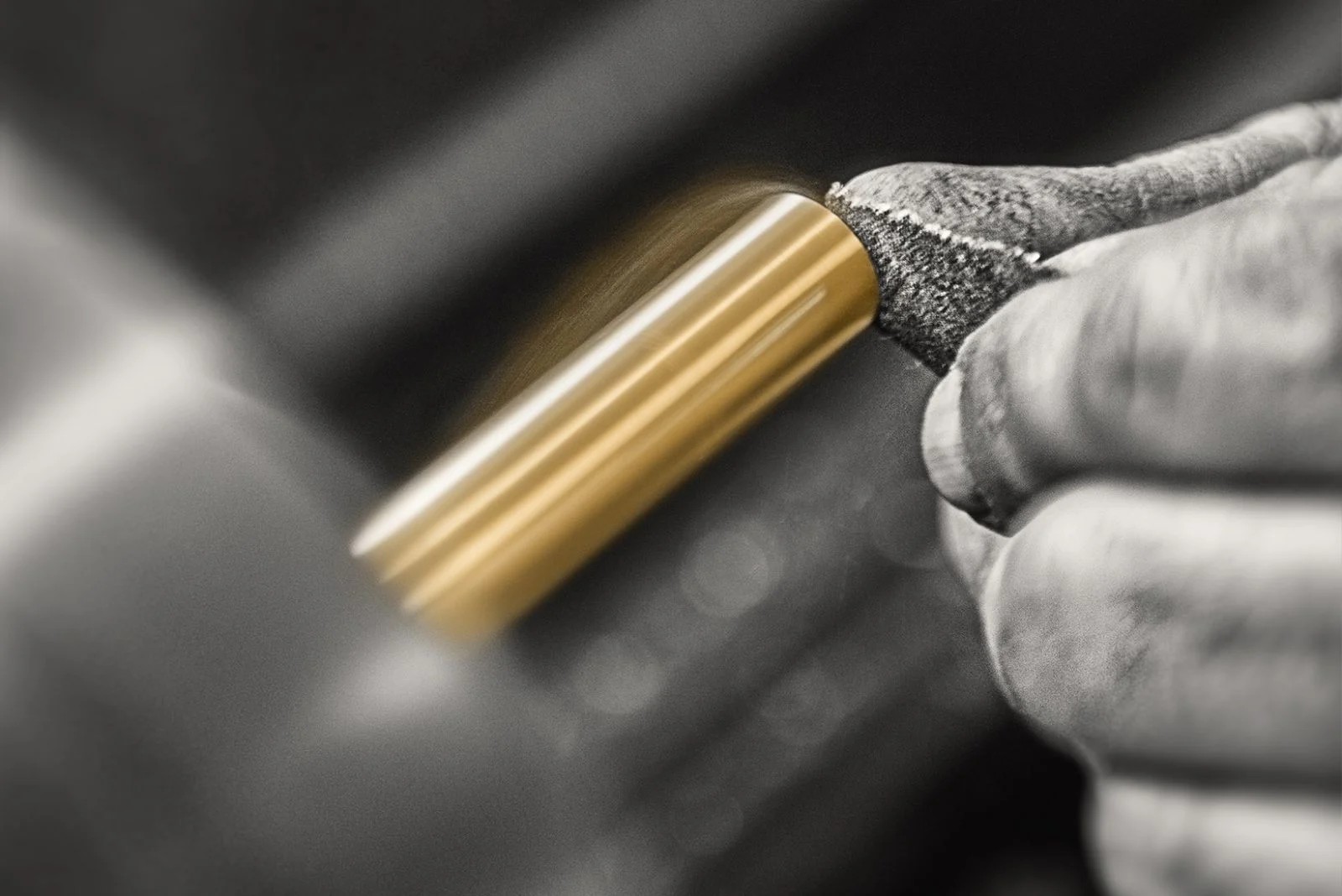 bespoke-craftsmanship-01.webp